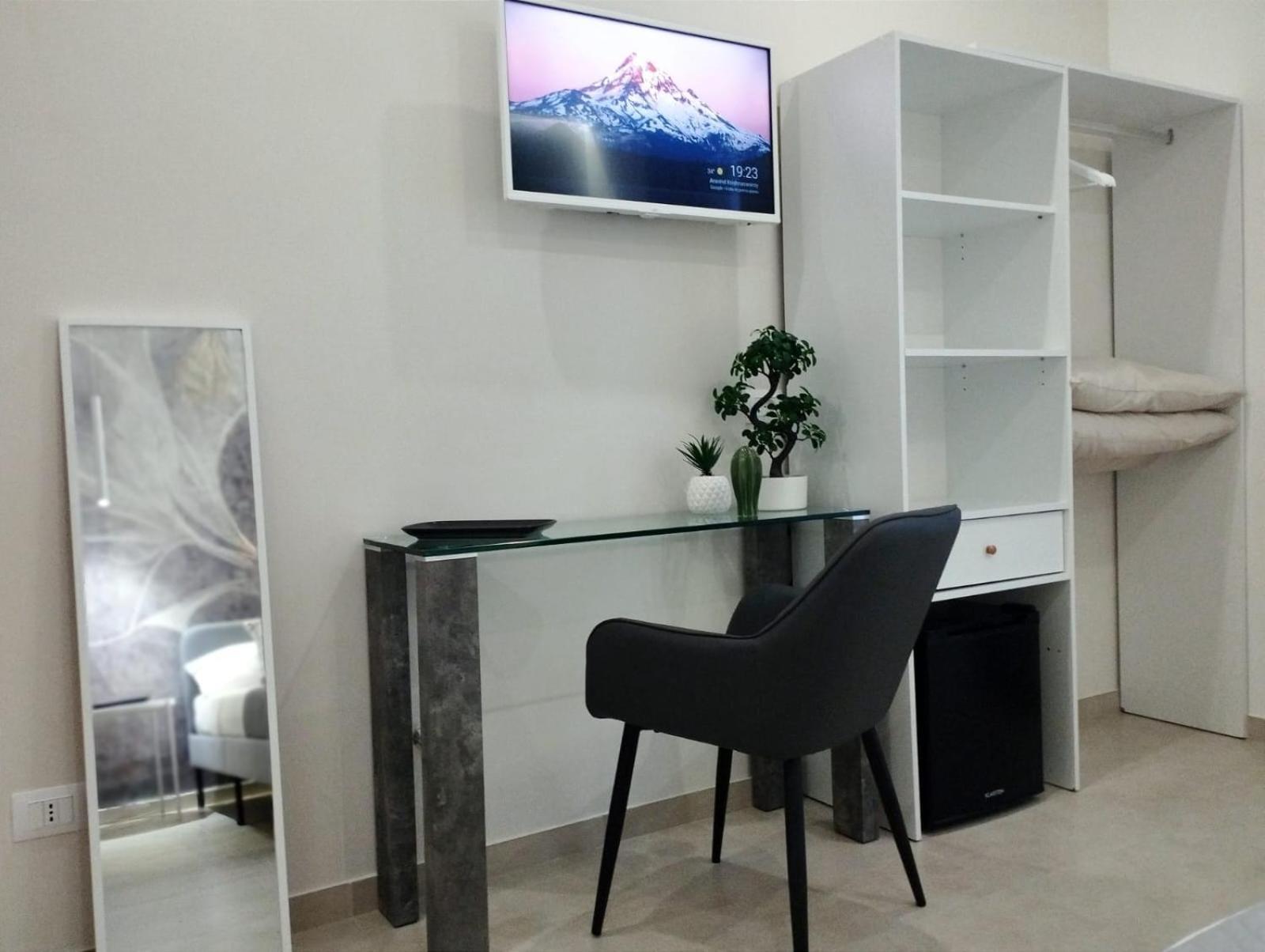 Agatha Modern Elegant Rooms SantʼAgata di Militello Εξωτερικό φωτογραφία
