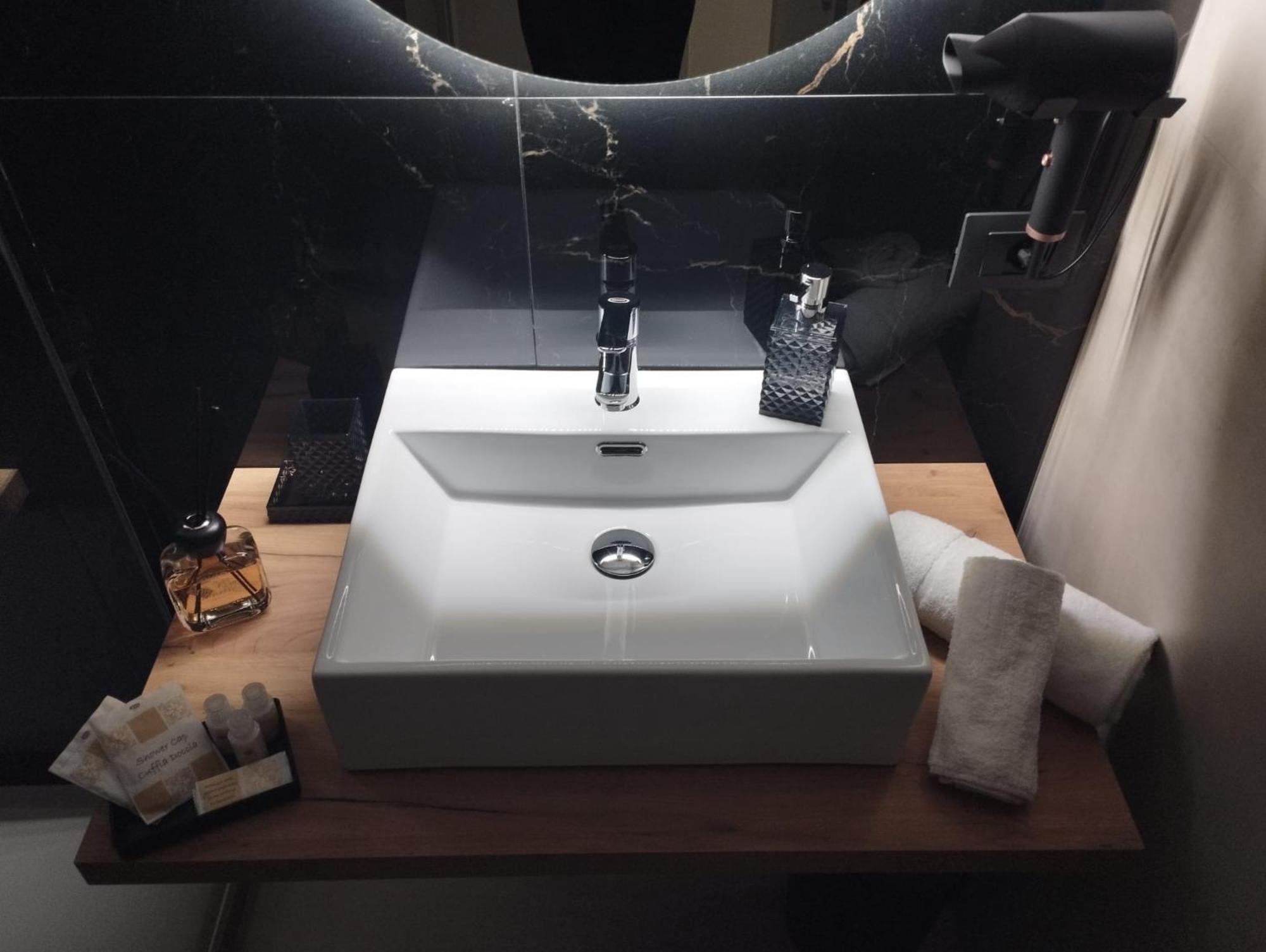 Agatha Modern Elegant Rooms SantʼAgata di Militello Εξωτερικό φωτογραφία