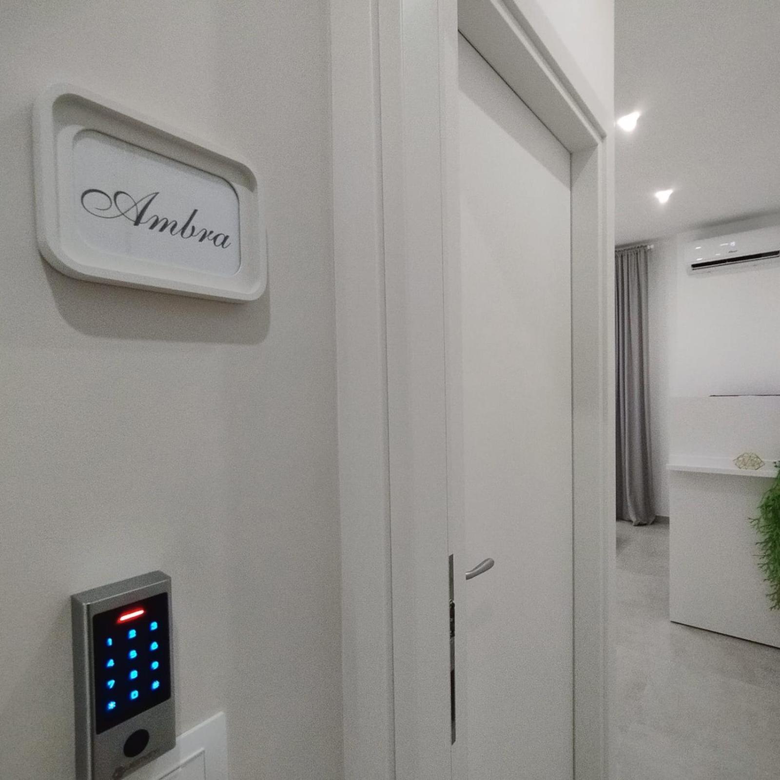 Agatha Modern Elegant Rooms SantʼAgata di Militello Εξωτερικό φωτογραφία
