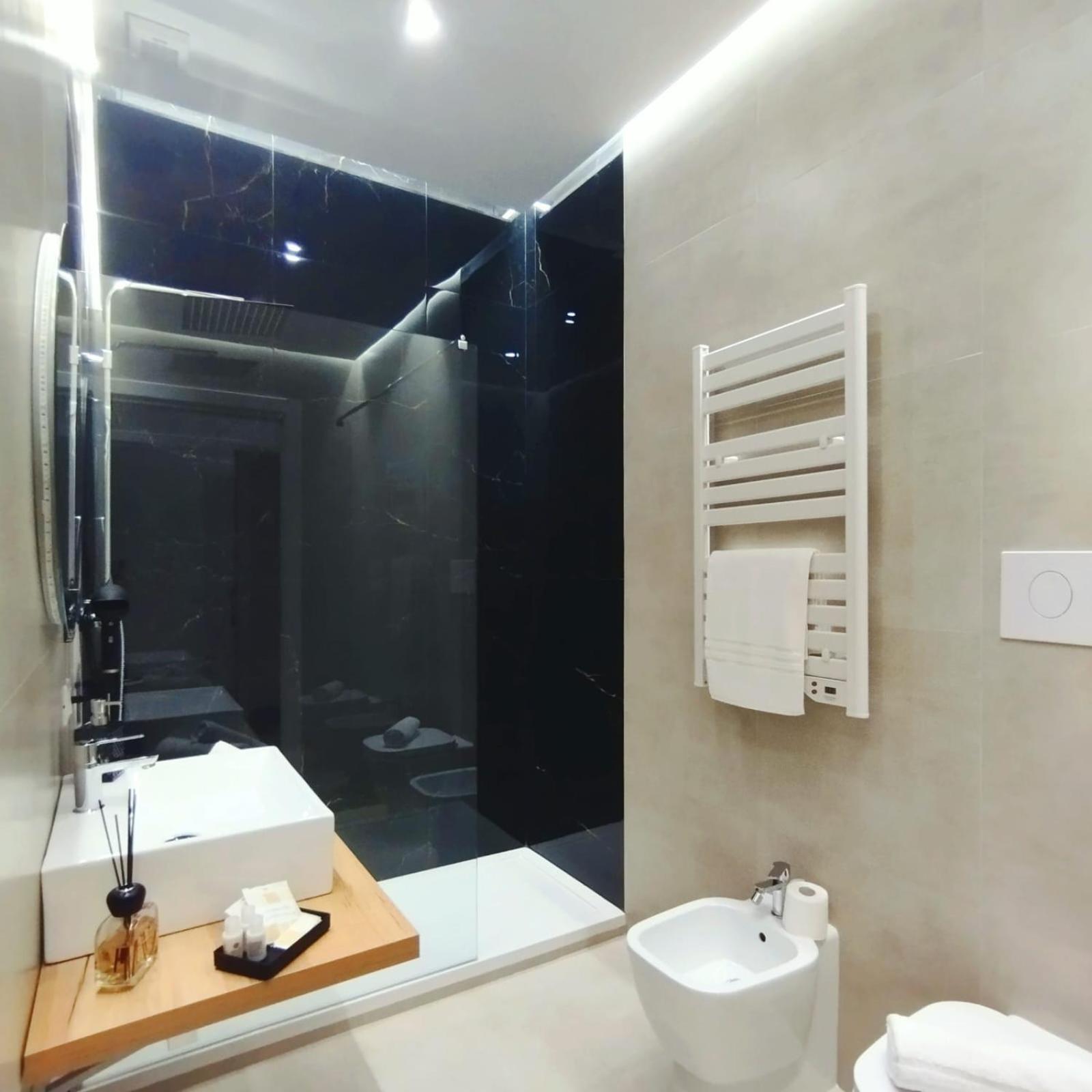 Agatha Modern Elegant Rooms SantʼAgata di Militello Εξωτερικό φωτογραφία